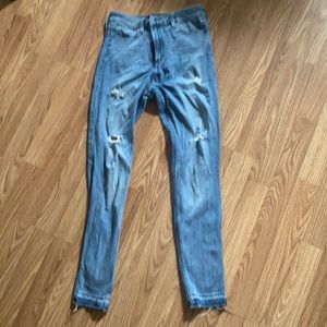 Size 9 women’s skinny jeans from Hollister